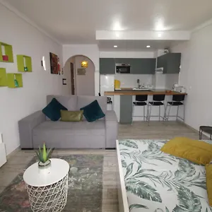 apartamento-t0-albufeira-perto-do-centro.hotelaalgarve.com/